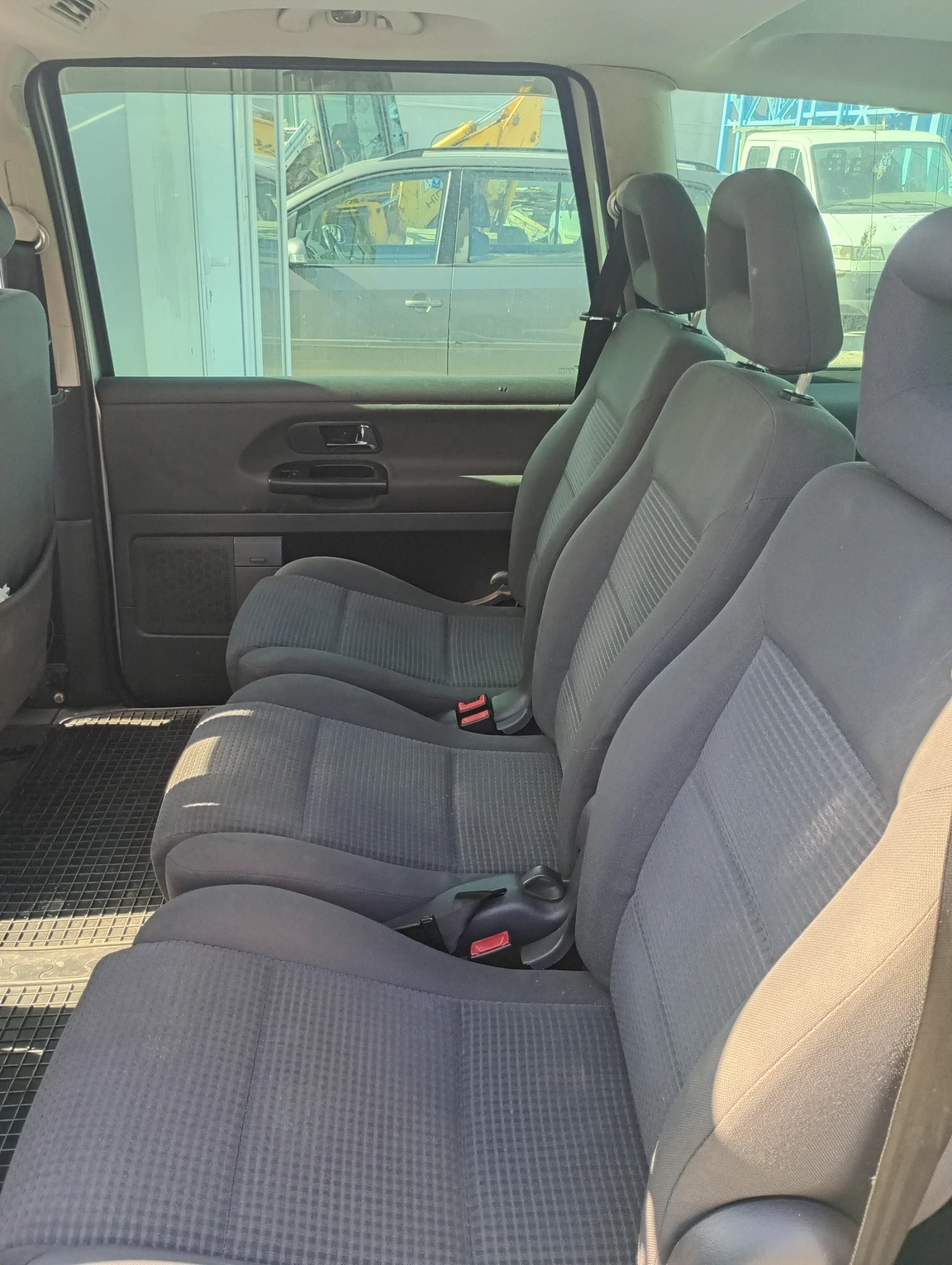 VW Sharan, снимка 10 - Автомобили и джипове - 55897722