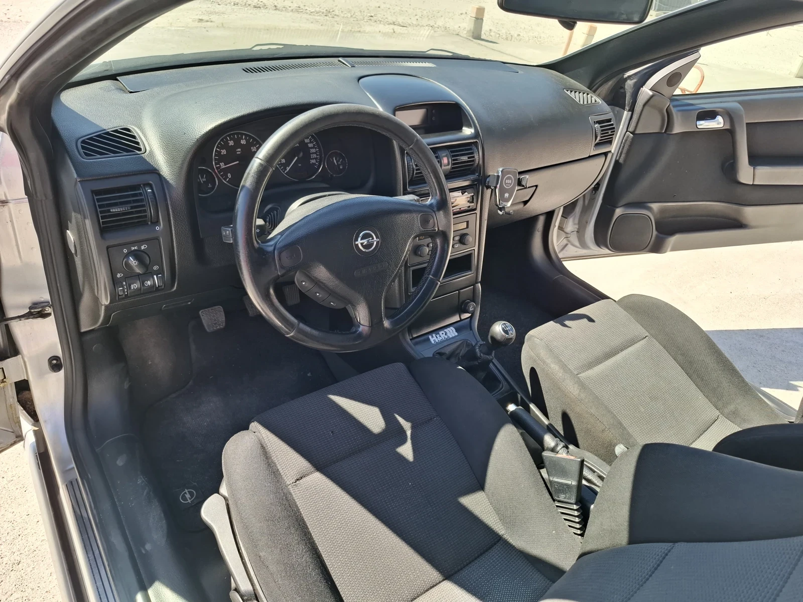 Opel Astra BERTONE, снимка 8 - Автомобили и джипове - 55688643