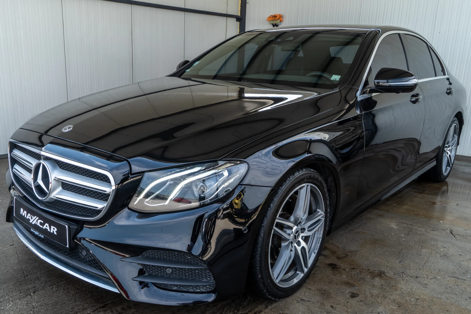Mercedes-Benz E 220 D = AMBIENT = 170HP = 9G-TRONIC = ЛИЗИНГ, снимка 2 - Автомобили и джипове - 55949576