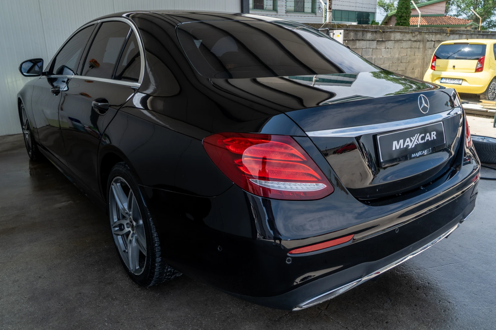 Mercedes-Benz E 220 D = AMBIENT = 170HP = 9G-TRONIC = ЛИЗИНГ, снимка 6 - Автомобили и джипове - 55949576