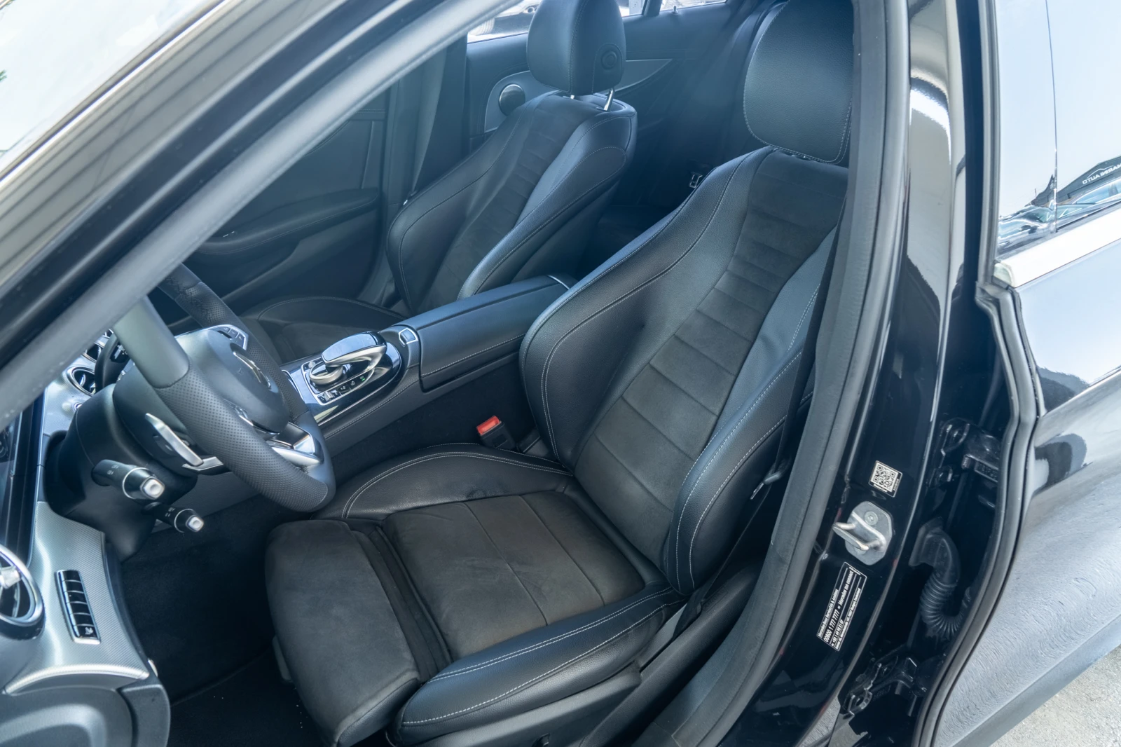 Mercedes-Benz E 220 D = AMBIENT = 170HP = 9G-TRONIC = ЛИЗИНГ, снимка 8 - Автомобили и джипове - 55949576