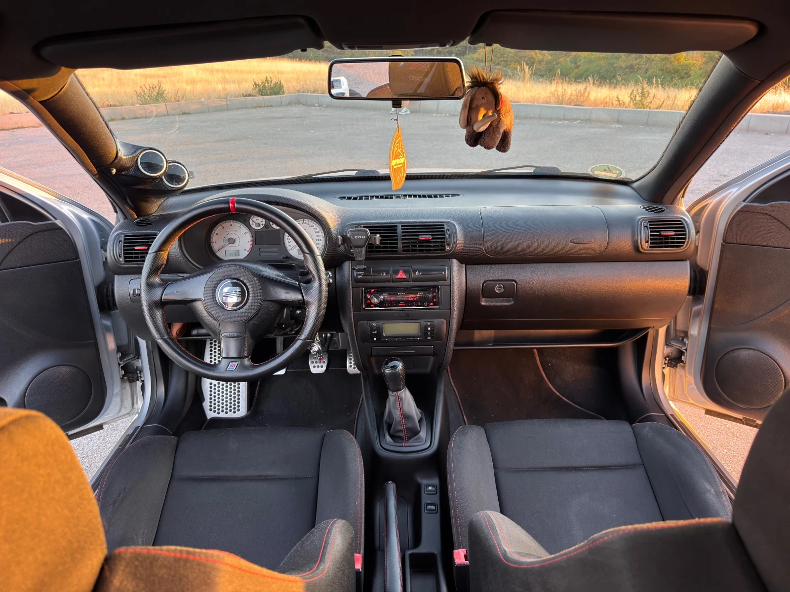 Seat Leon Cupra R 1.8T BAM, снимка 11 - Автомобили и джипове - 56745885