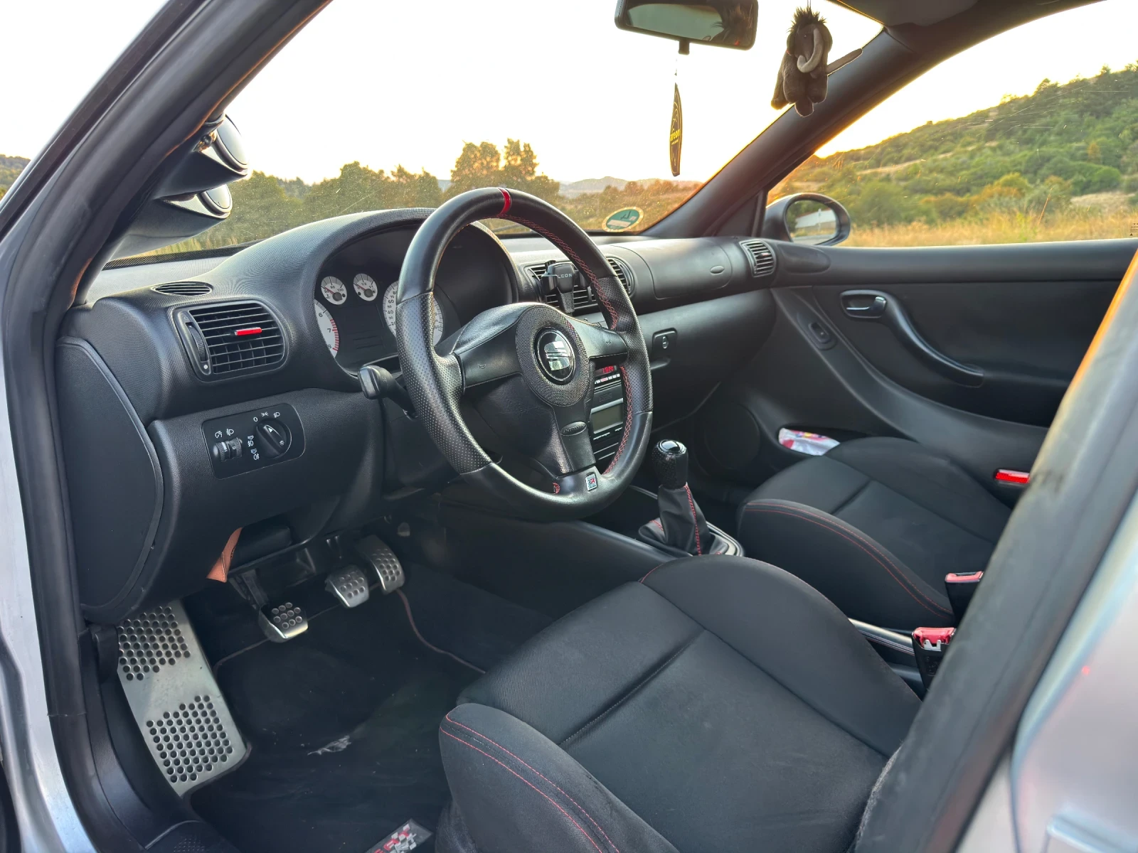 Seat Leon Cupra R 1.8T BAM, снимка 10 - Автомобили и джипове - 56745885