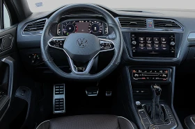 VW Tiguan 2.0TSI/R-LINE/ALL SPACE/4-MOTION/KAMERA/PANORAMA, снимка 12