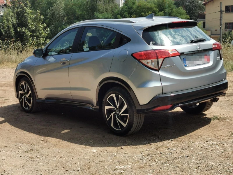 Honda Hr-v 1.8 SPORT 4x4, снимка 4 - Автомобили и джипове - 50823370