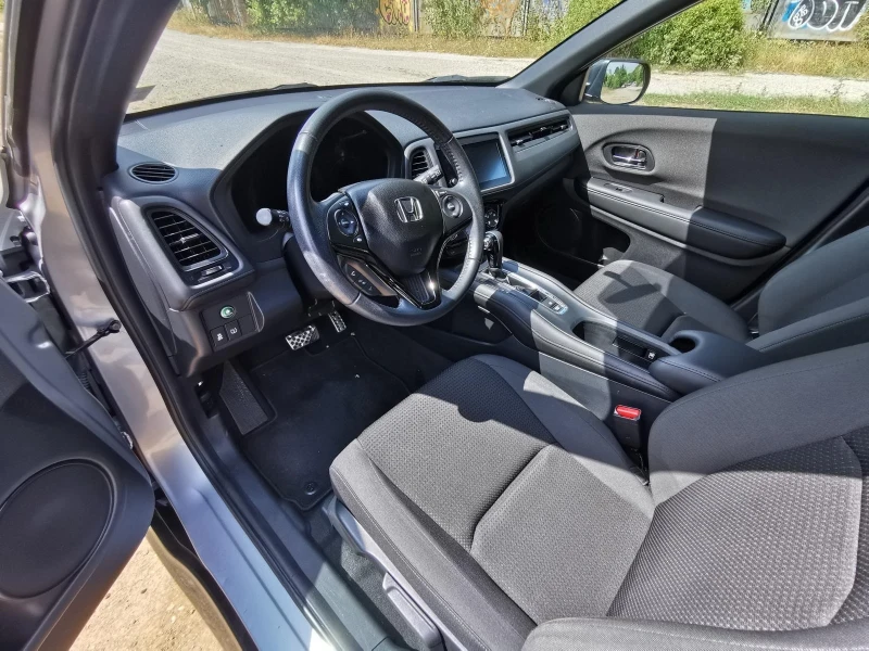 Honda Hr-v 1.8 SPORT 4x4, снимка 10 - Автомобили и джипове - 50823370