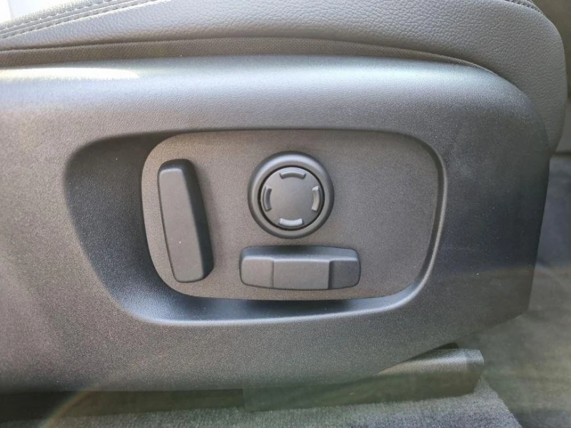 Land Rover Range Rover Velar P250 DYNAMIC SE HEAD UP PANO MERIDIAN, снимка 13 - Автомобили и джипове - 51864919