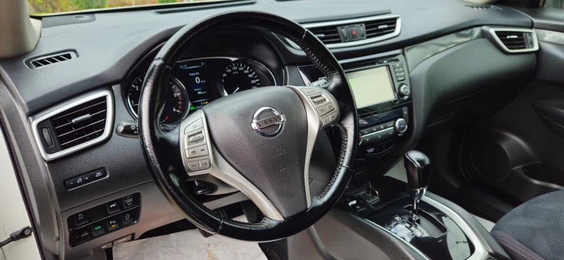 Nissan X-trail 1.6DCi-130кс* 2015г* LED* АВТОМАТИК* НАВИГАЦИЯ* КА, снимка 11 - Автомобили и джипове - 52789669