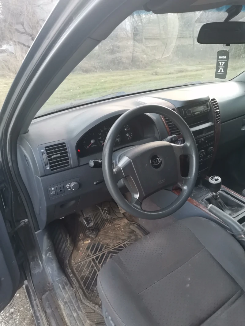 Kia Sorento 2.5, снимка 6 - Автомобили и джипове - 53099140