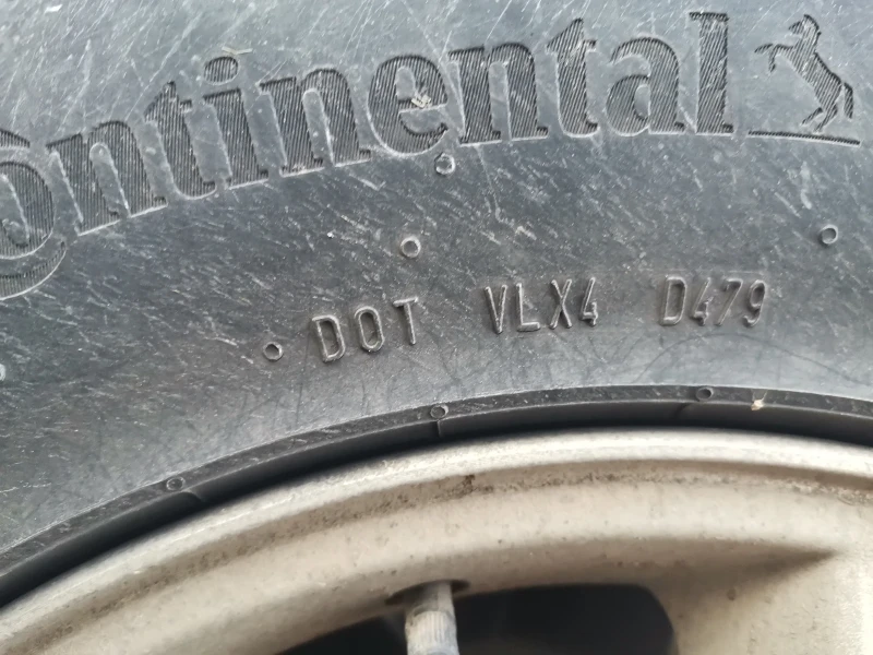 Kia Sorento 2.5, снимка 13 - Автомобили и джипове - 53099140