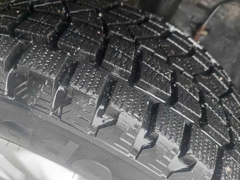 Toyota Rav4 2.0 D4D 116 к.с., снимка 10 - Автомобили и джипове - 53245040