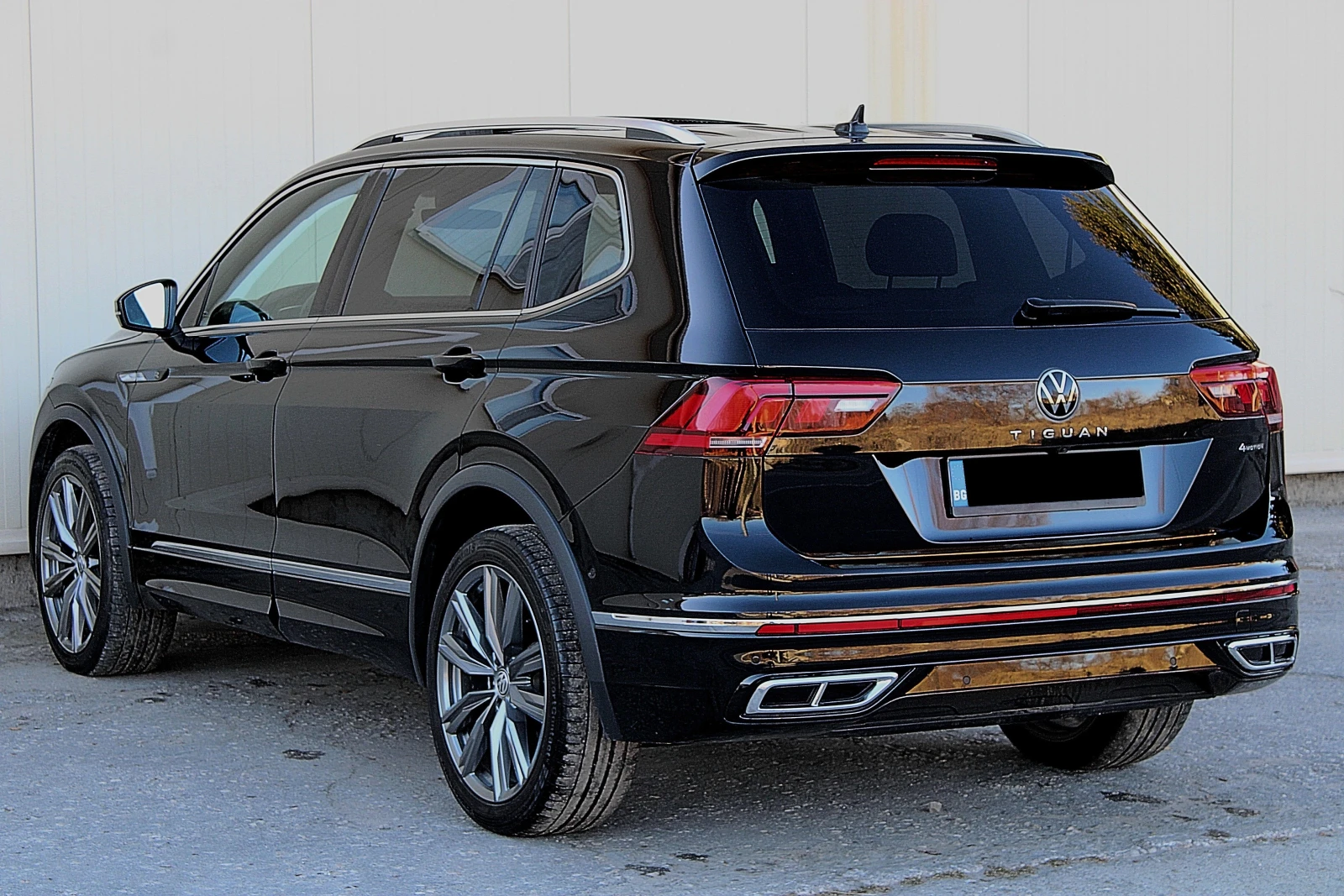 VW Tiguan 2.0TSI/R-LINE/ALL SPACE/4-MOTION/KAMERA/PANORAMA - изображение 4