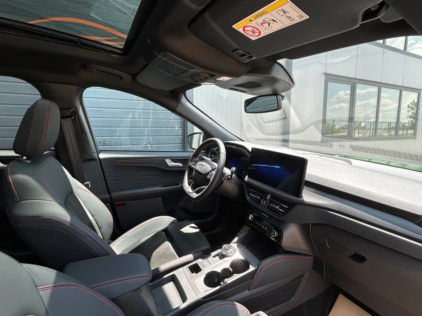 Ford Kuga 2.5 Hybrid 2024 ST Line X New Model - изображение 9
