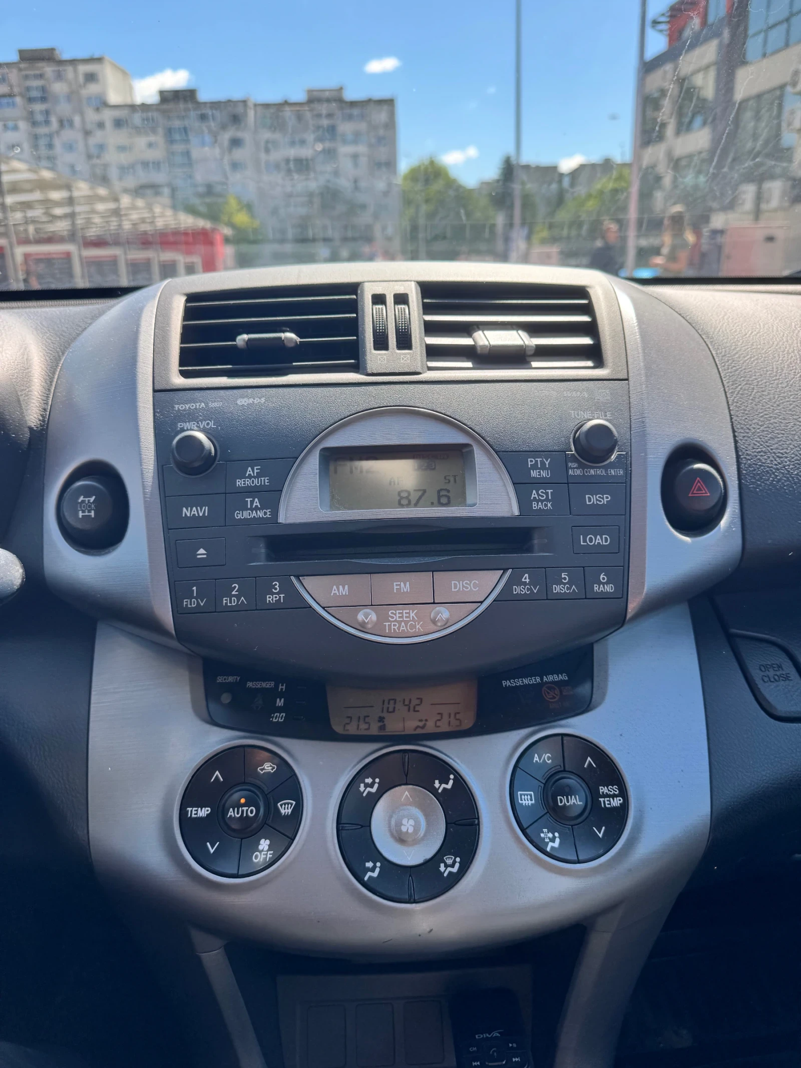 Toyota Rav4 2.2d Круиз контрол, Сменени консумативи, 4x4. - изображение 10