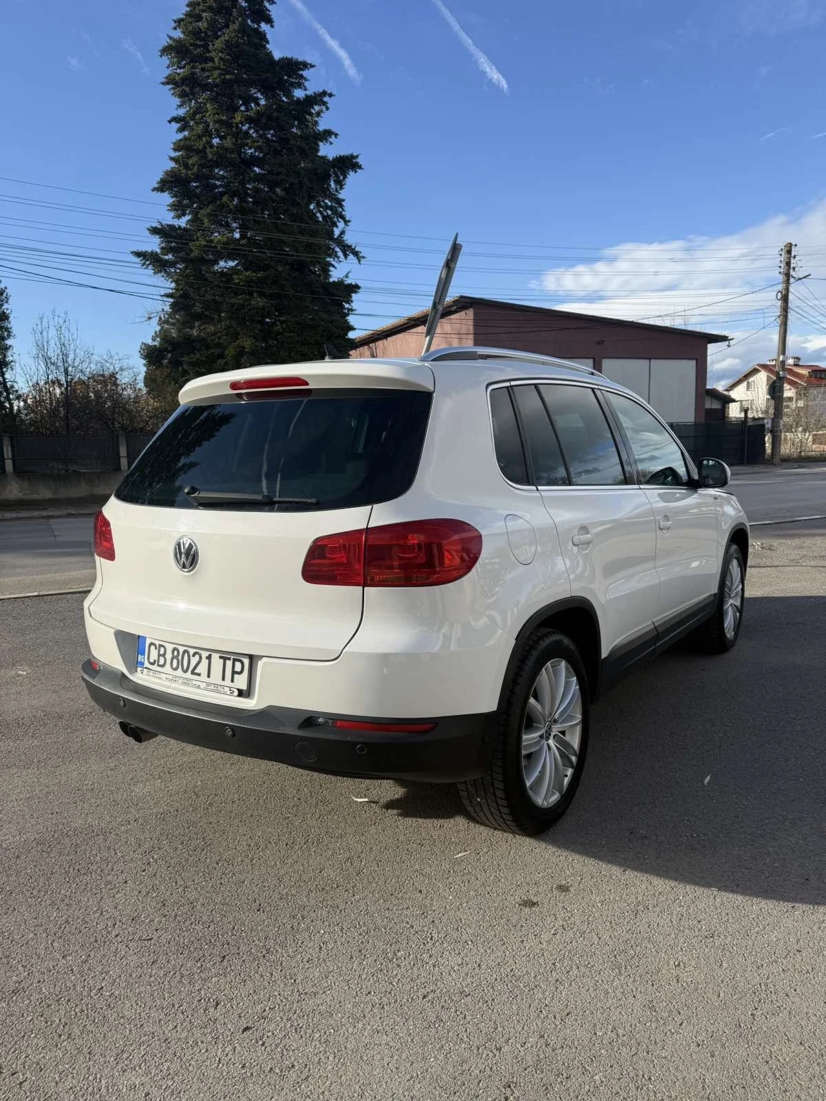 VW Tiguan 2.0 - изображение 7