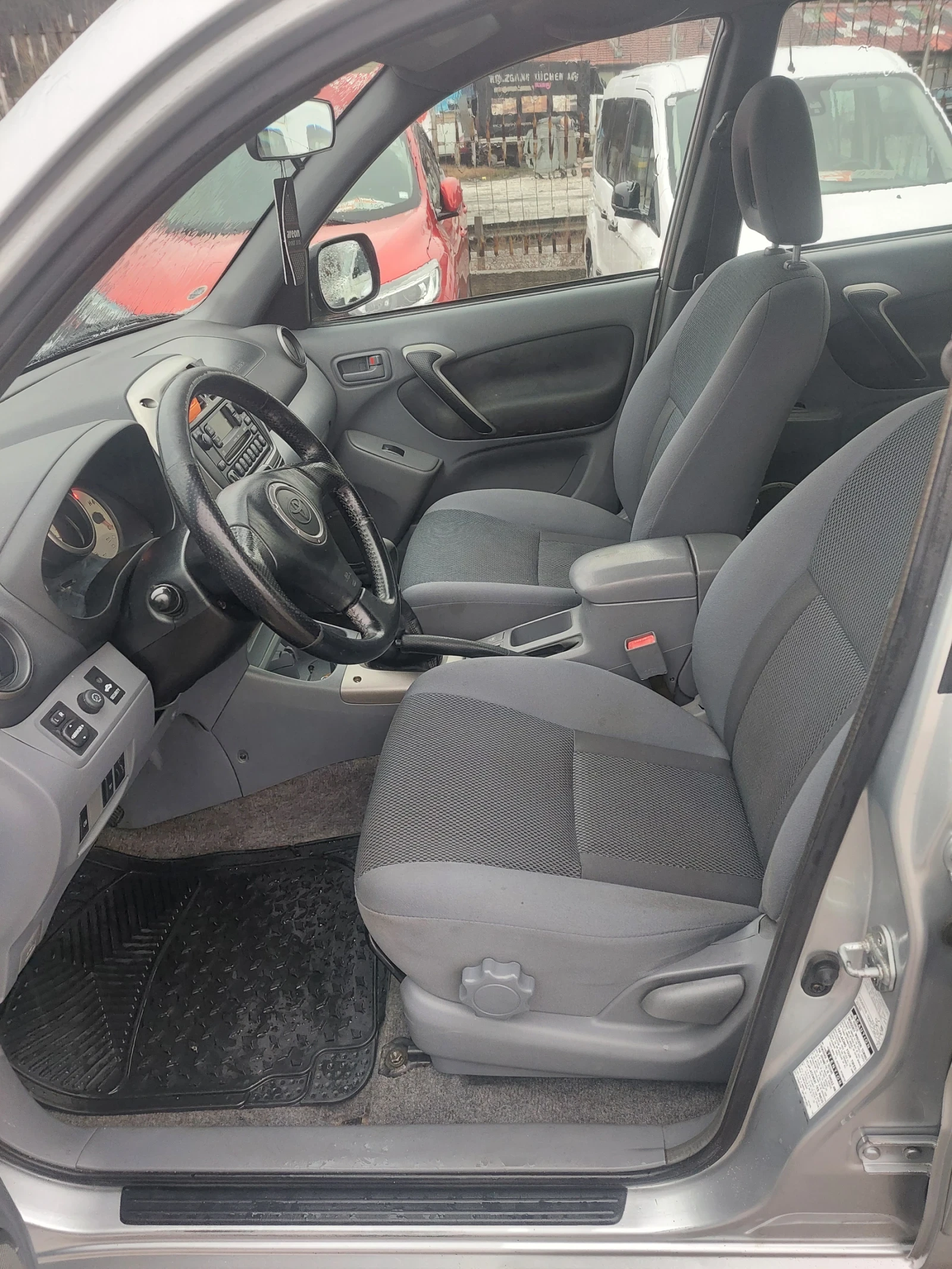 Toyota Rav4 2.0 D4D 116 к.с. - изображение 5