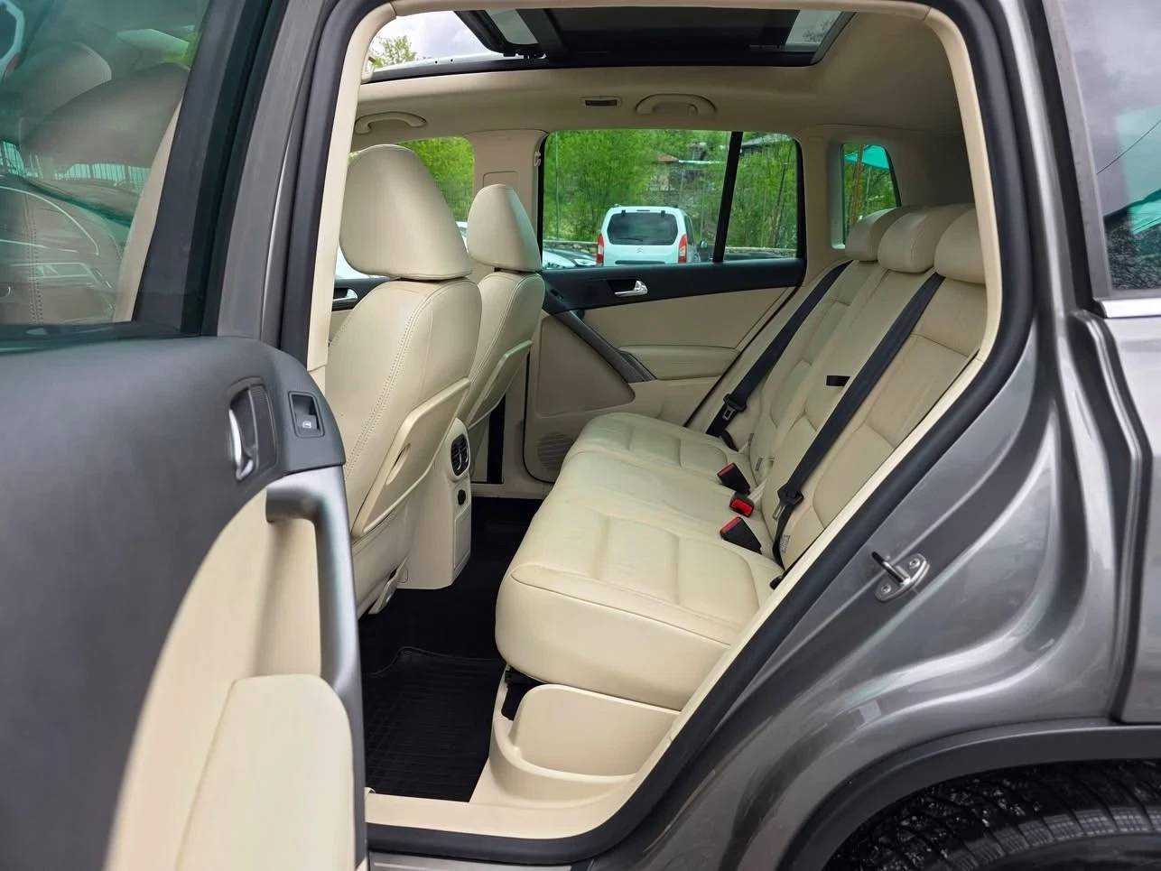 VW Tiguan 2.0TDI 140K.C. / 4�4 / ������� / ���� / ������ / | Mobile.bg � ����������� 9