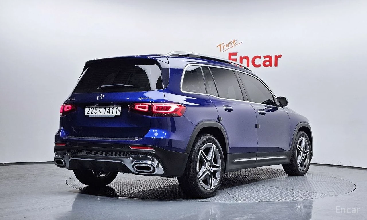 Mercedes-Benz GLB 250 AMG* LINE* 4MATIC* LANE* ASSIST* 360КАМЕРА* , снимка 2 - Автомобили и джипове - 54933702