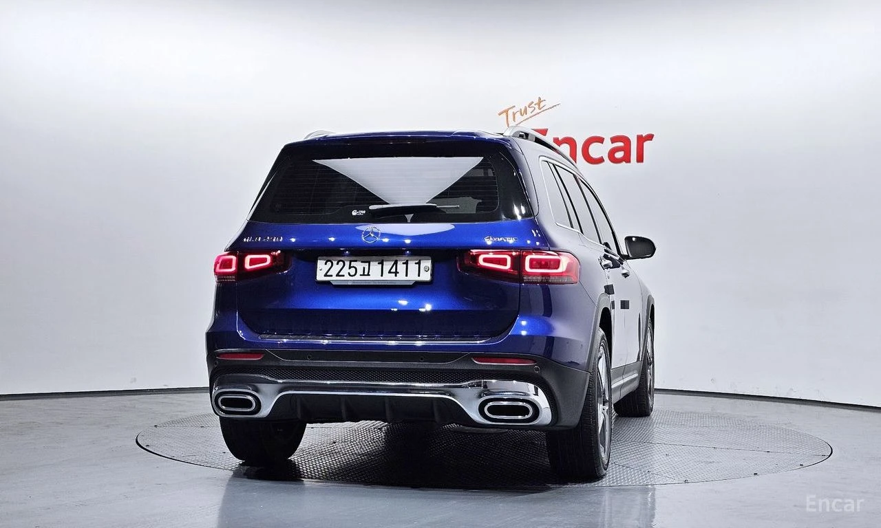 Mercedes-Benz GLB 250 AMG* LINE* 4MATIC* LANE* ASSIST* 360КАМЕРА* , снимка 4 - Автомобили и джипове - 54933702