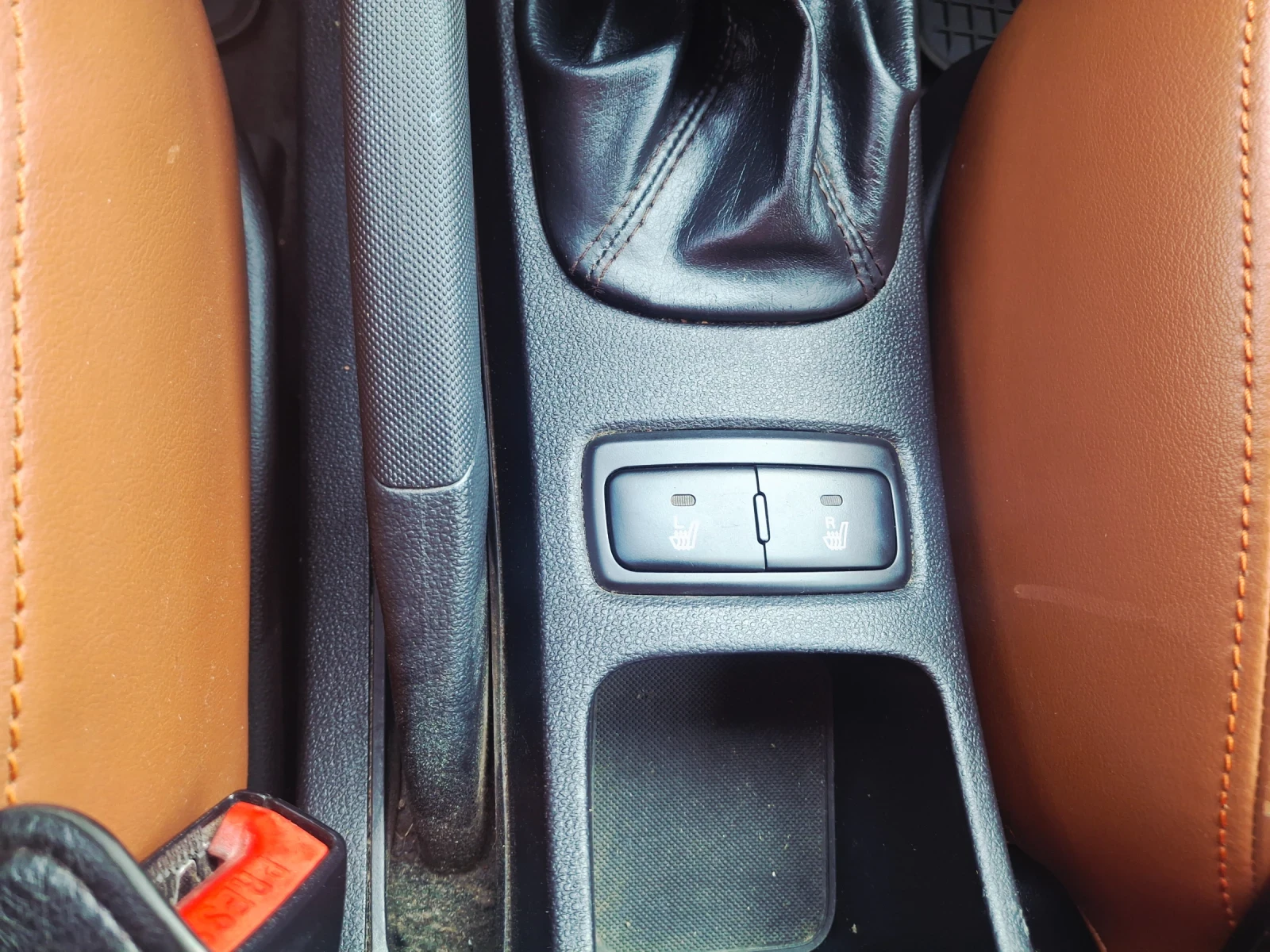 Kia Sportage 2.0i.4x4.klima.koja., снимка 16 - Автомобили и джипове - 55251635