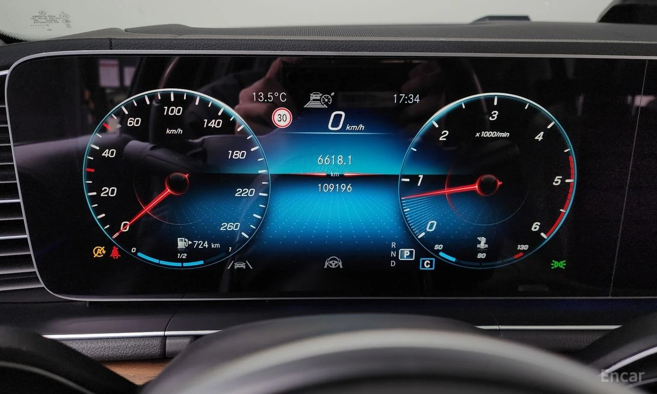 Mercedes-Benz GLS 400 AMG* LINE* BURMESTER* ДИСТРОНИК* ОБДУХВАНЕ* 3TV* М, снимка 12 - Автомобили и джипове - 55588099
