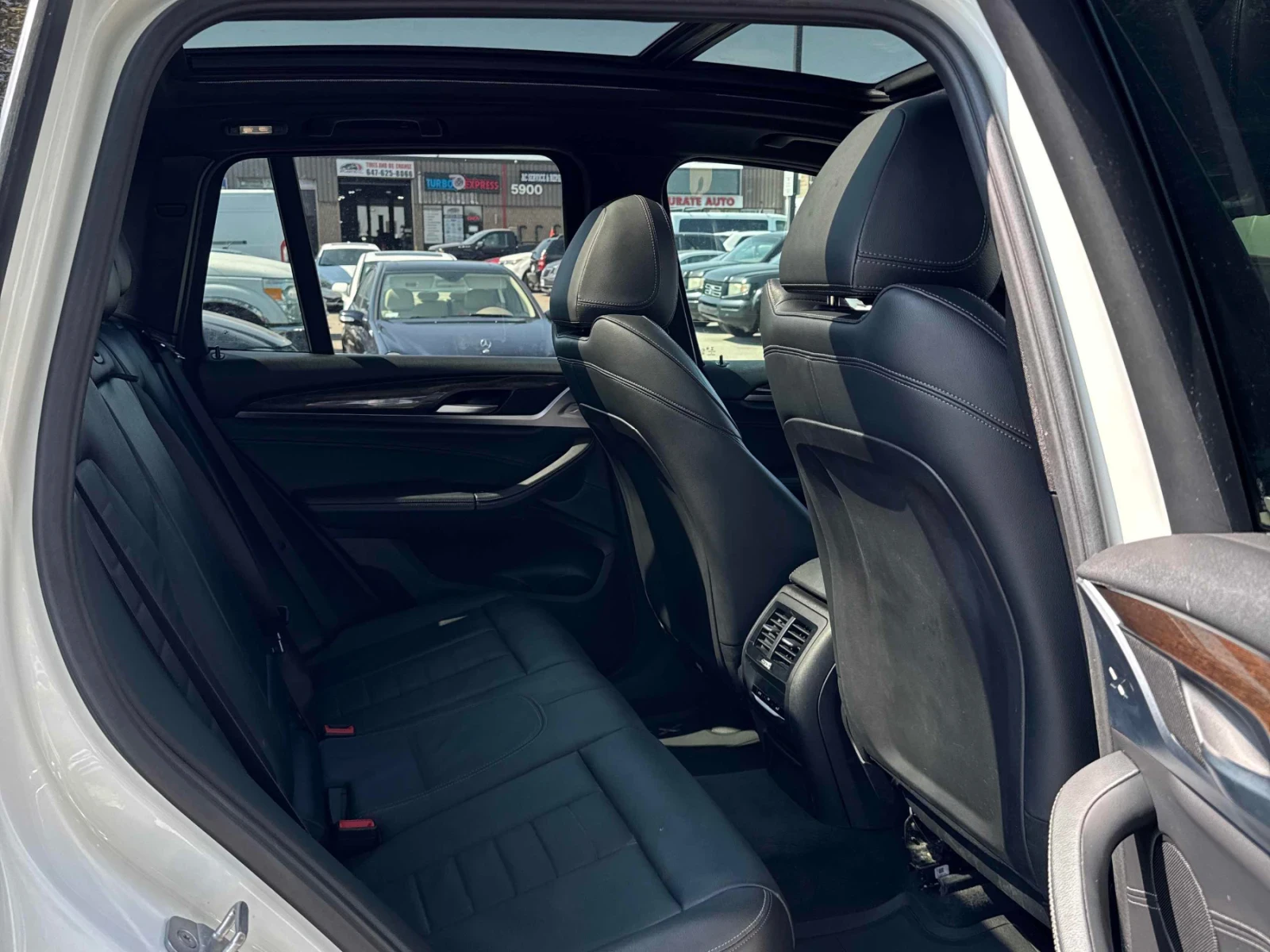 BMW X3 30i xDrive, снимка 12 - Автомобили и джипове - 55891514