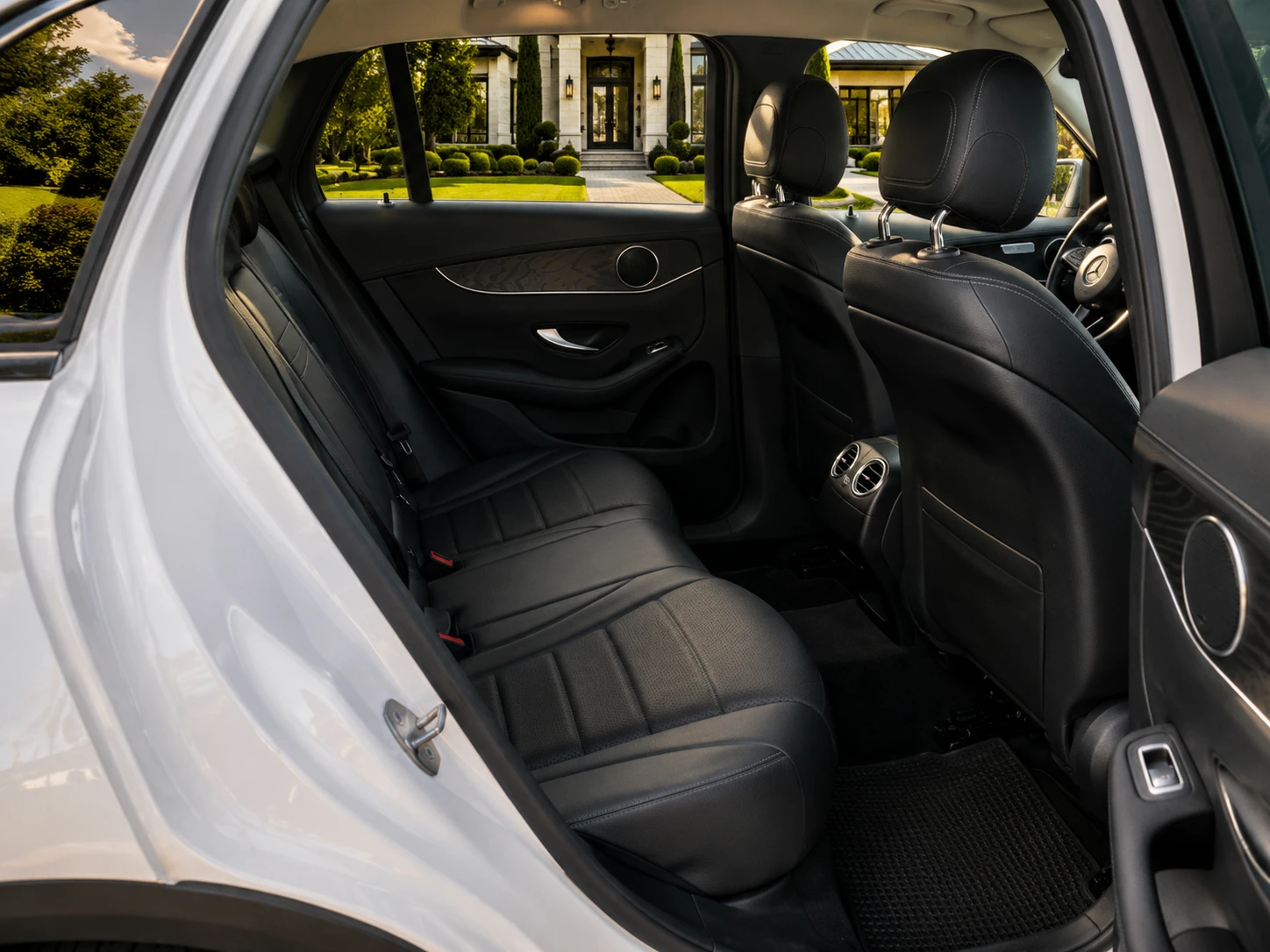 Mercedes-Benz GLC 220 4Matic Exclusive, снимка 7 - Автомобили и джипове - 55953580