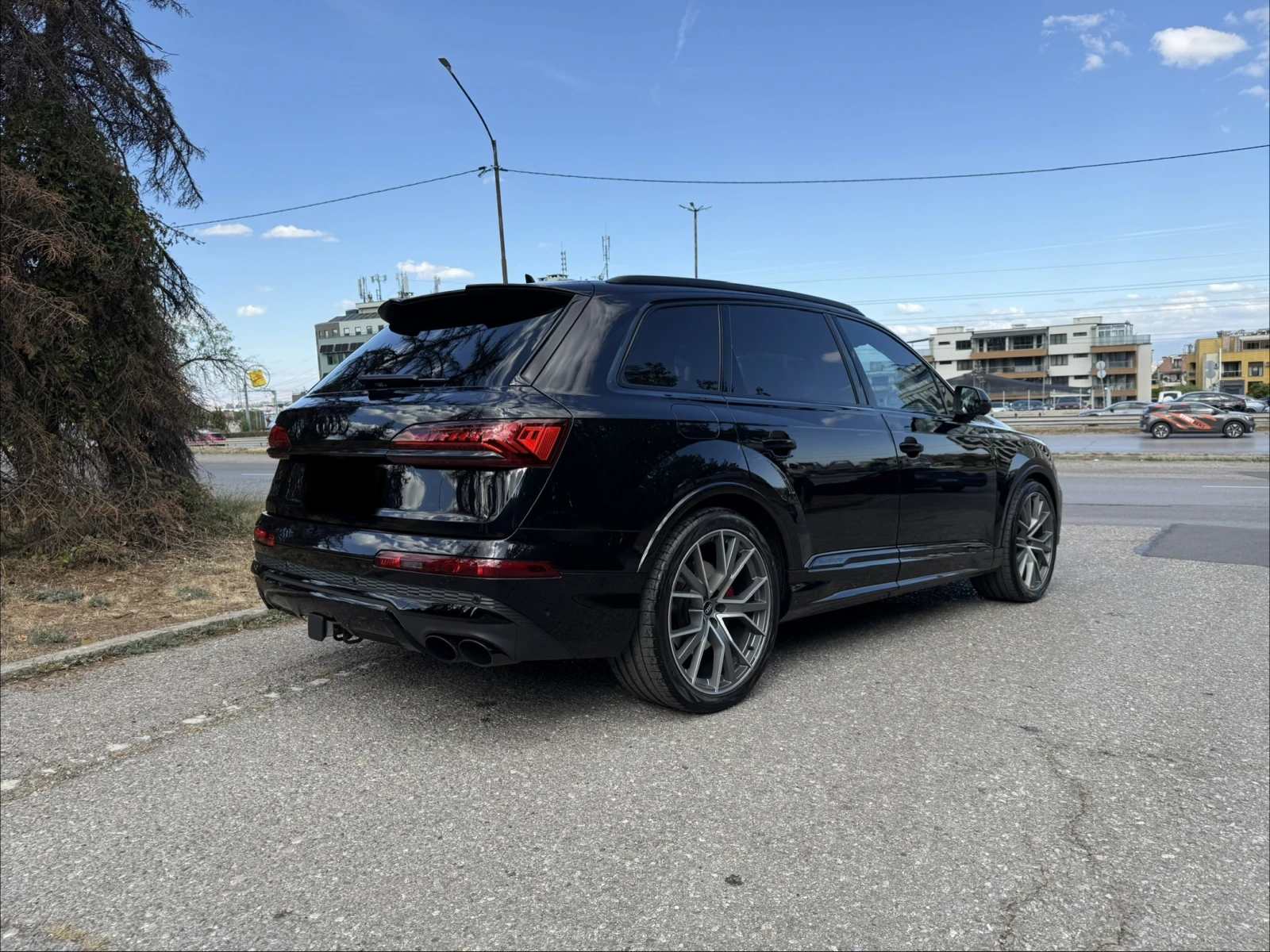 Audi SQ7 6 + 1, снимка 5 - Автомобили и джипове - 56295561