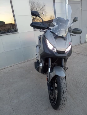 Honda X-ADV Traction control , снимка 1