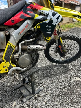 ����� �� �������� �� Suzuki Rmz