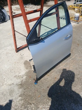 Врата предна лява Lancia Delta 2010г , снимка 2