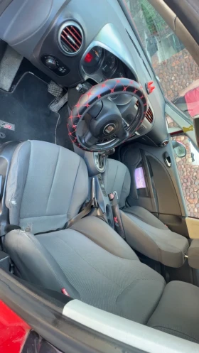 Seat Leon 2.0 TDI, снимка 6