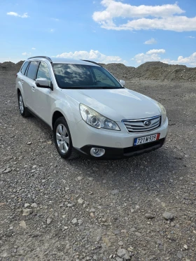 Обява за продажба на Subaru Outback 2.5 бензин 4х4 перфектна технически и визулно ~14 850 лв. - изображение 1