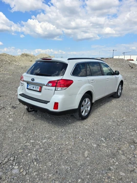 Обява за продажба на Subaru Outback 2.5 бензин 4х4 перфектна технически и визулно ~14 850 лв. - изображение 2
