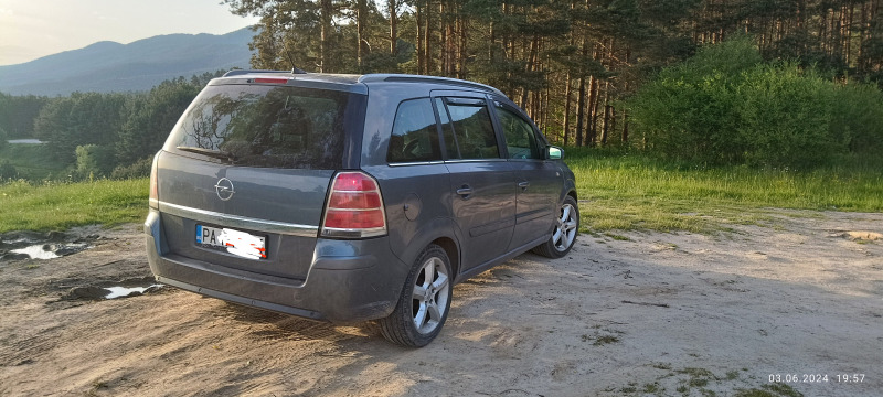 Opel Zafira, снимка 3 - Автомобили и джипове - 46042166