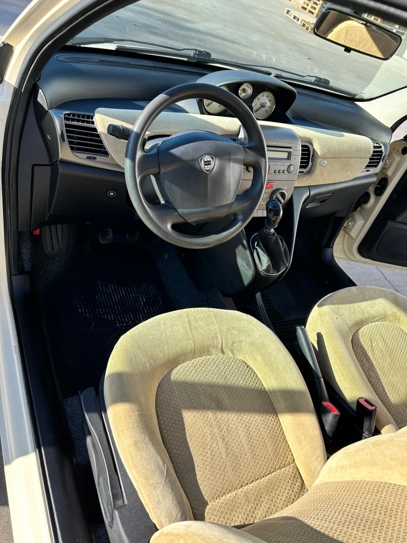 Lancia Ypsilon, снимка 7 - Автомобили и джипове - 47856501