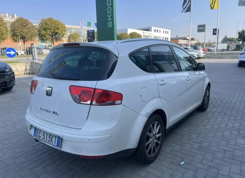 Seat Altea XL 1.6 TDI * DSG* EURO 5* , снимка 3 - Автомобили и джипове - 48279879