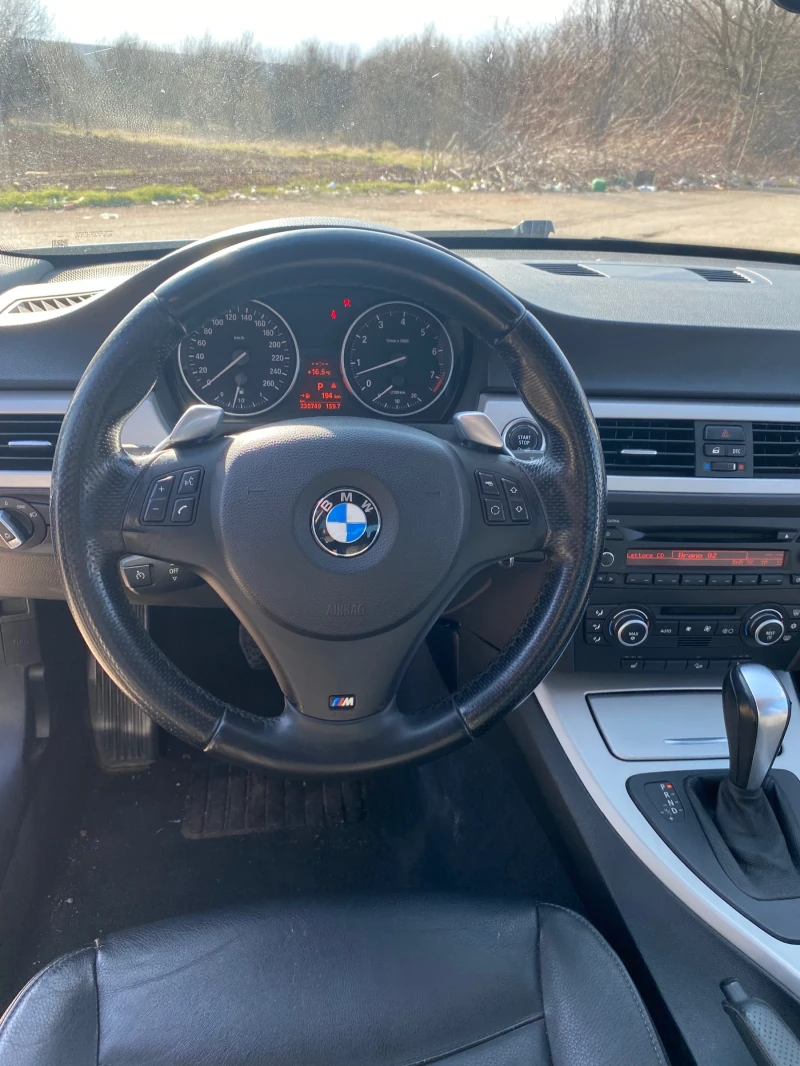 BMW 330, снимка 13 - Автомобили и джипове - 49413407