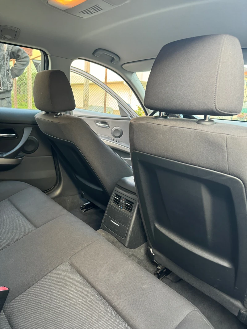 BMW 320, снимка 5 - Автомобили и джипове - 52512780