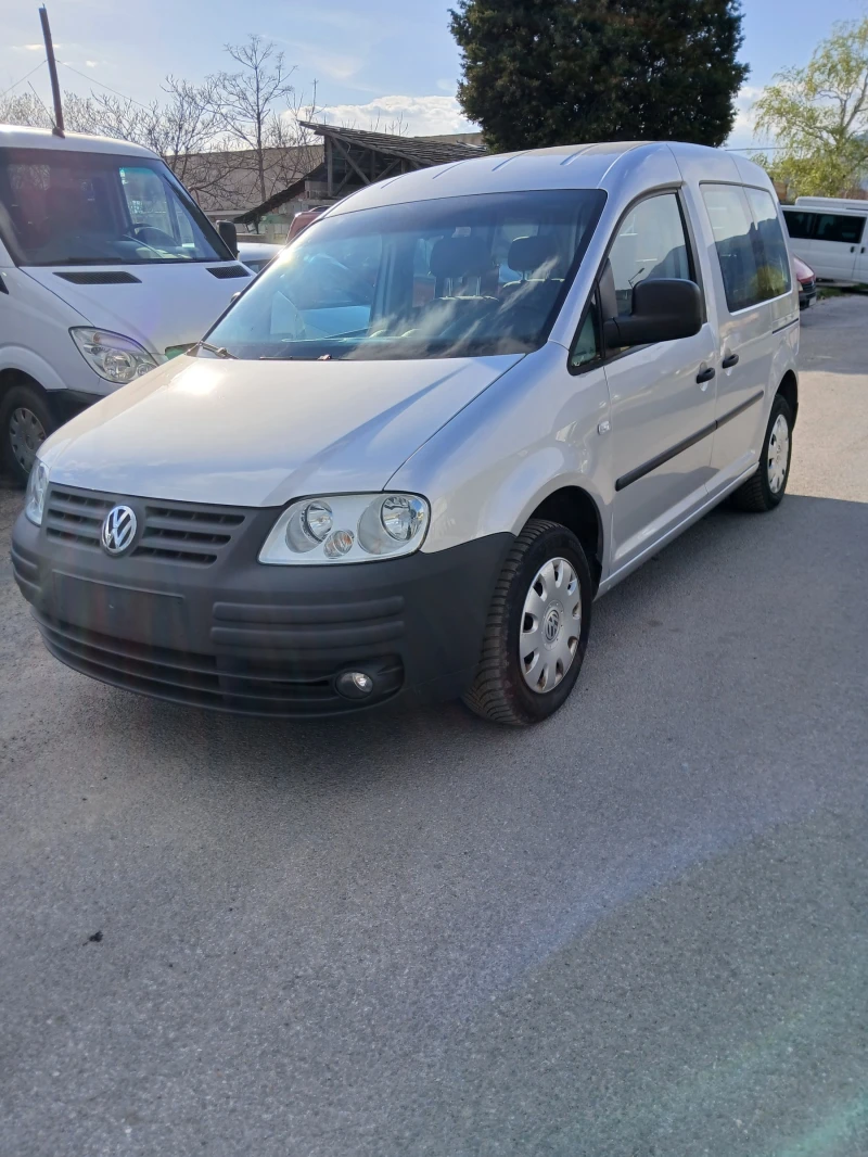 VW Caddy 1.6 102к.с 7местен , снимка 7 - Автомобили и джипове - 52450058