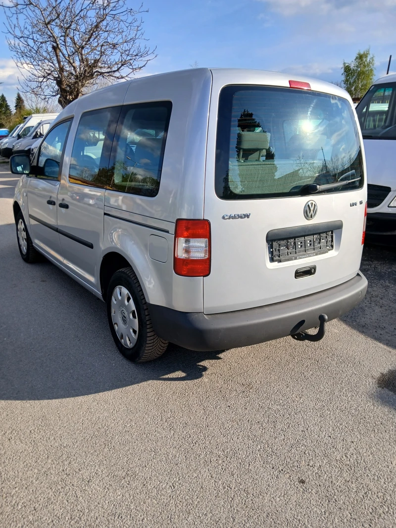 VW Caddy 1.6 102к.с 7местен , снимка 5 - Автомобили и джипове - 52450058