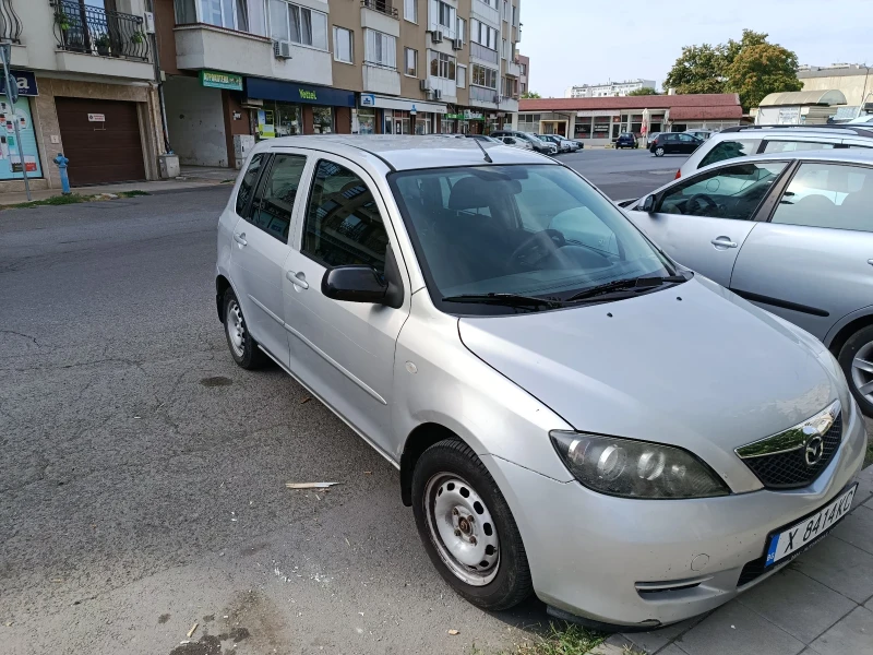 Mazda 2, снимка 2 - Автомобили и джипове - 52645174