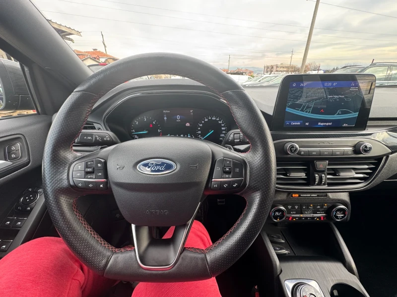 Ford Focus 1.5TDCI ST-LINE Автоматик Full, снимка 15 - Автомобили и джипове - 52651481