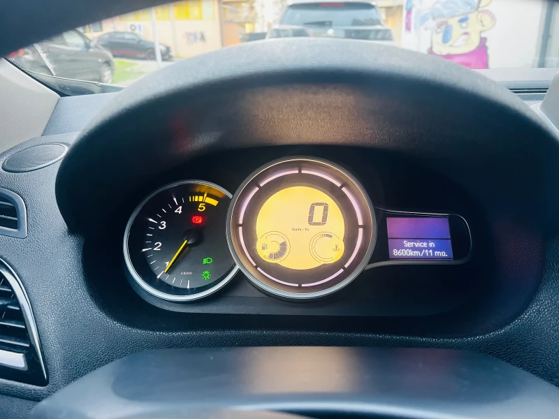 Renault Megane, снимка 12 - Автомобили и джипове - 52692268