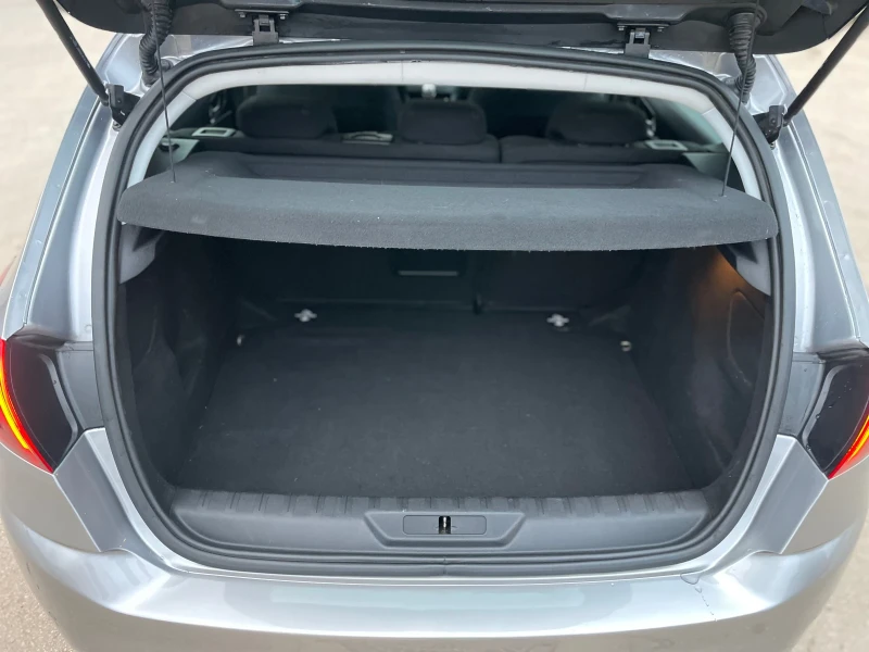 Peugeot 308 2.0 HDi 150 HP, снимка 13 - Автомобили и джипове - 52804745