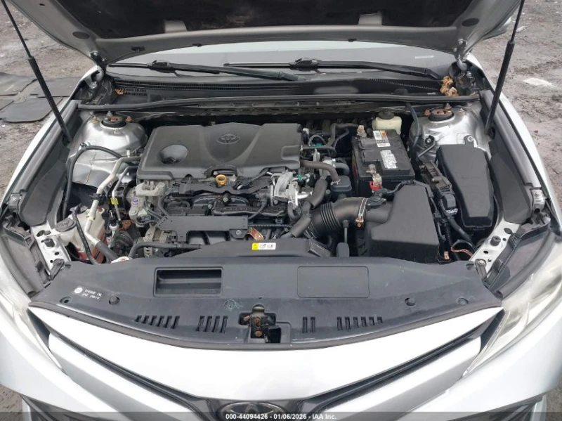 Toyota Camry 2.5L I-4 DI, DOHC, VVT, 203HP Front Wheel Drive, снимка 16 - Автомобили и джипове - 53213303