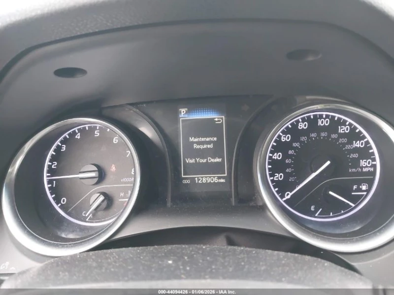 Toyota Camry 2.5L I-4 DI, DOHC, VVT, 203HP Front Wheel Drive, снимка 13 - Автомобили и джипове - 53213303