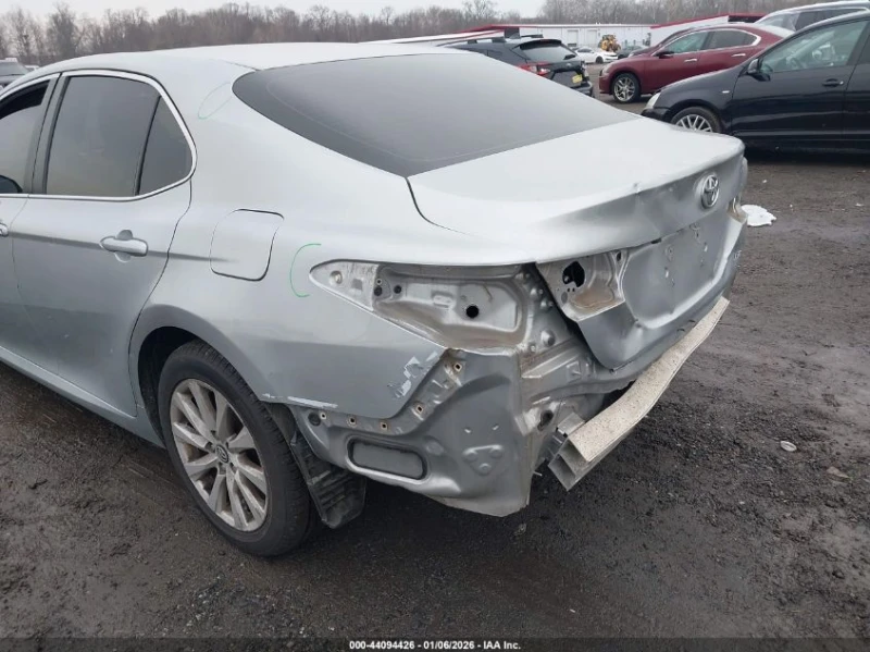Toyota Camry 2.5L I-4 DI, DOHC, VVT, 203HP Front Wheel Drive, снимка 12 - Автомобили и джипове - 53213303