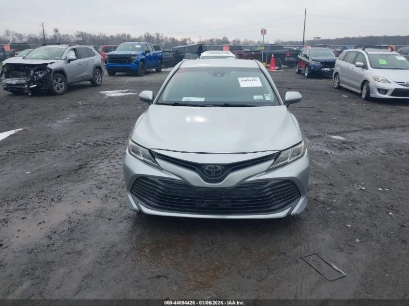 Toyota Camry 2.5L I-4 DI, DOHC, VVT, 203HP Front Wheel Drive, снимка 5 - Автомобили и джипове - 53213303