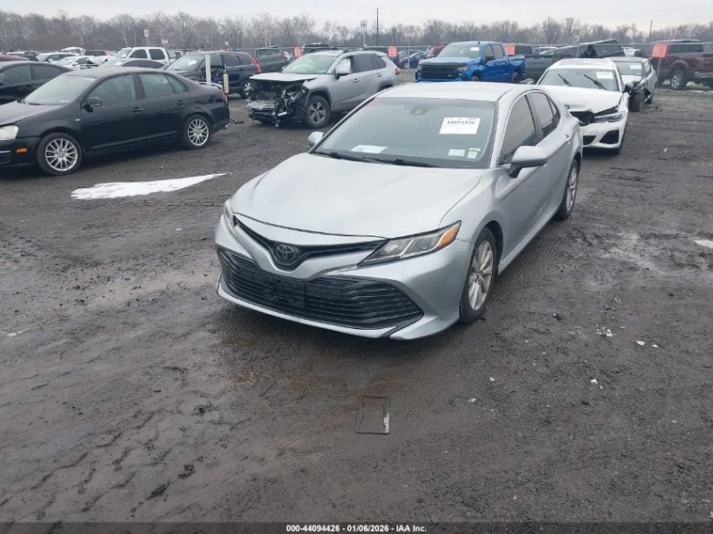 Toyota Camry 2.5L I-4 DI, DOHC, VVT, 203HP Front Wheel Drive, снимка 2 - Автомобили и джипове - 53213303